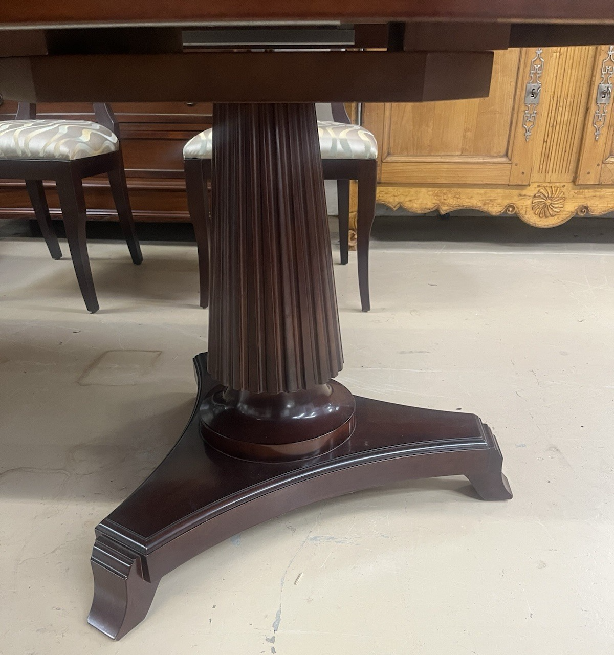 Hurtado "Gala" French Modern Mahogany Dining Table w/ 2 Leaves & 11 Chairs