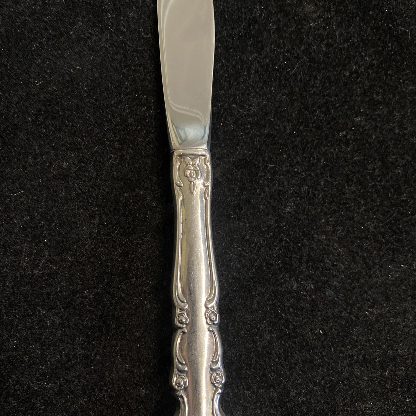 Sterling Heirloom Grandeur Pattern by Oneida 9" Dinner Knife 4 Avail