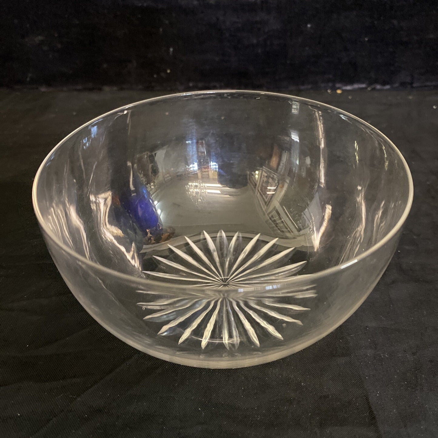 ANTIQUE ENGLISH GEORGIAN INLAID MAHOGANY TEA CADDY W MIXING BOWL SHELL MOTIF 19C