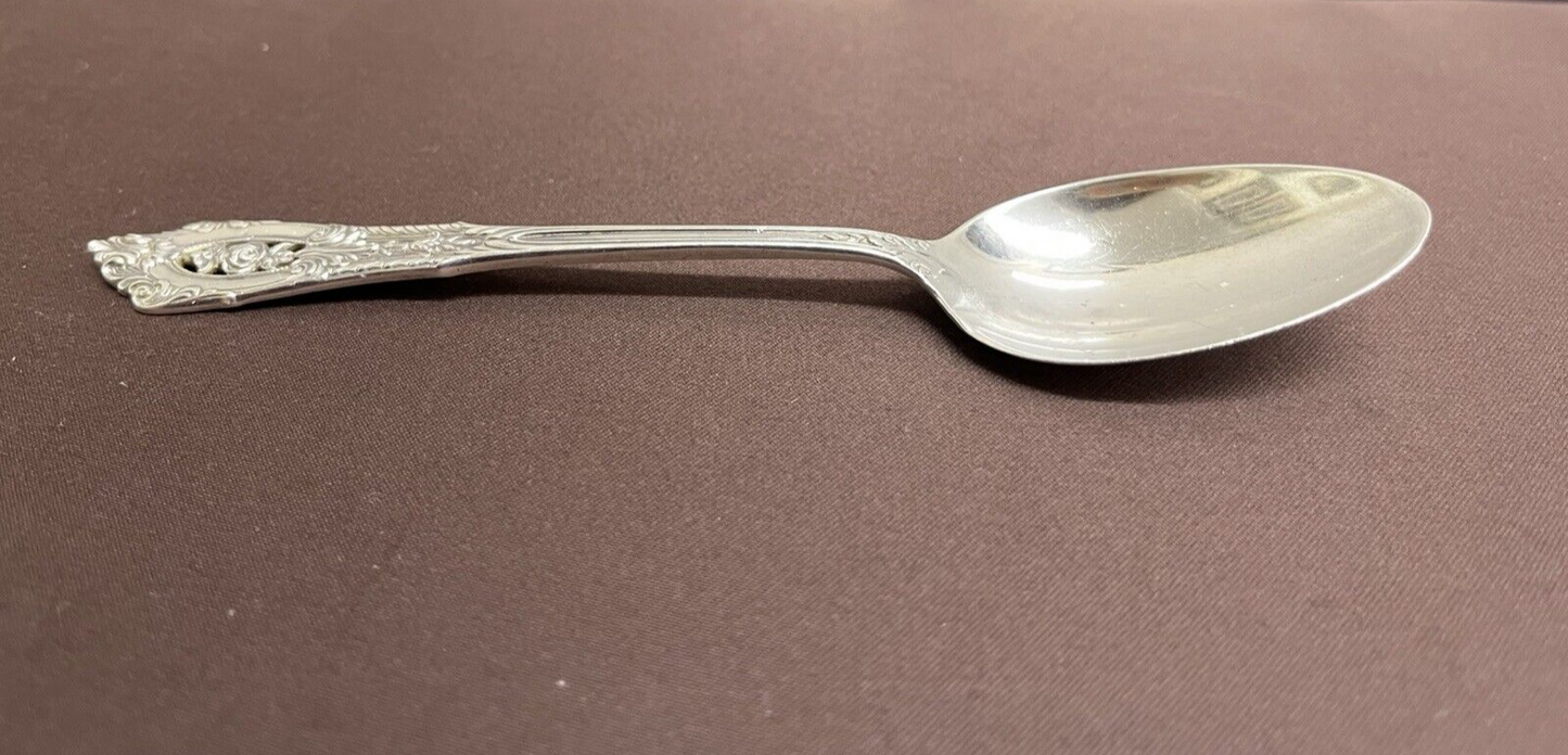 Rose Point by Wallace 26g Sterling Silver Teaspoon 6"