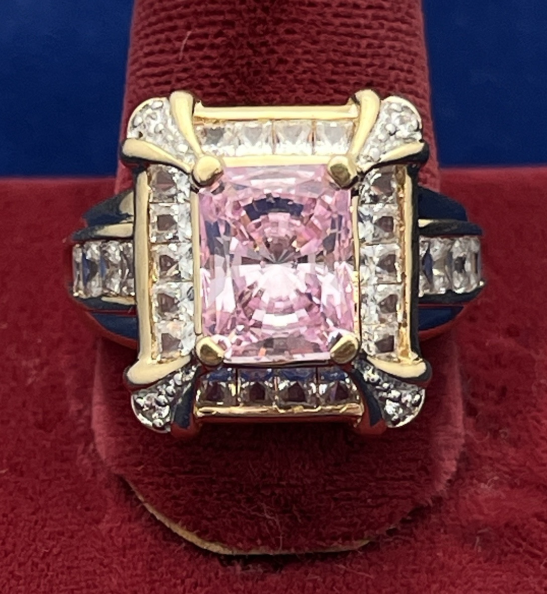 14k Yellow Gold Lab Created Sapphire and Diamond Ring MEDA  China SZ 6.75 7.48 g