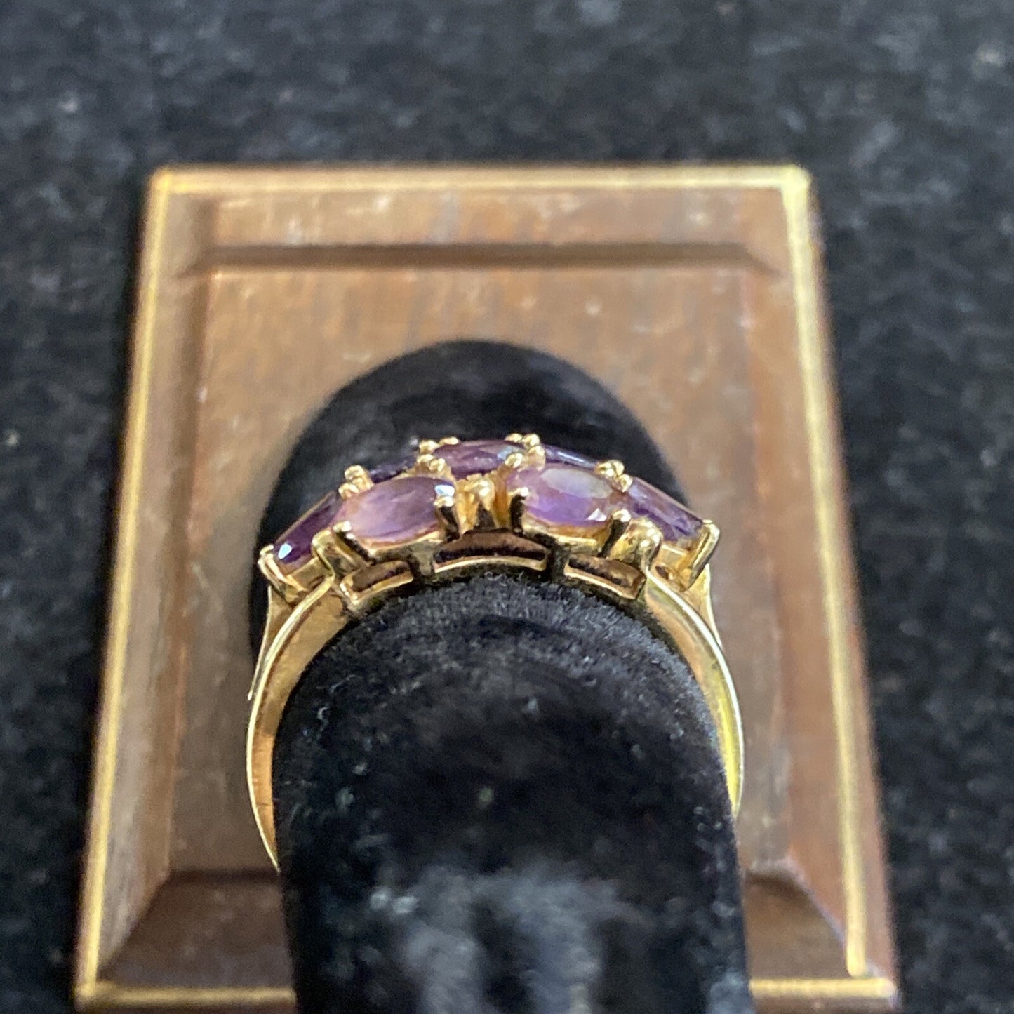 3g 14K Yellow Gold Multi Amethyst Stone Ring Size 6.75 ZRW Jewel America NYC