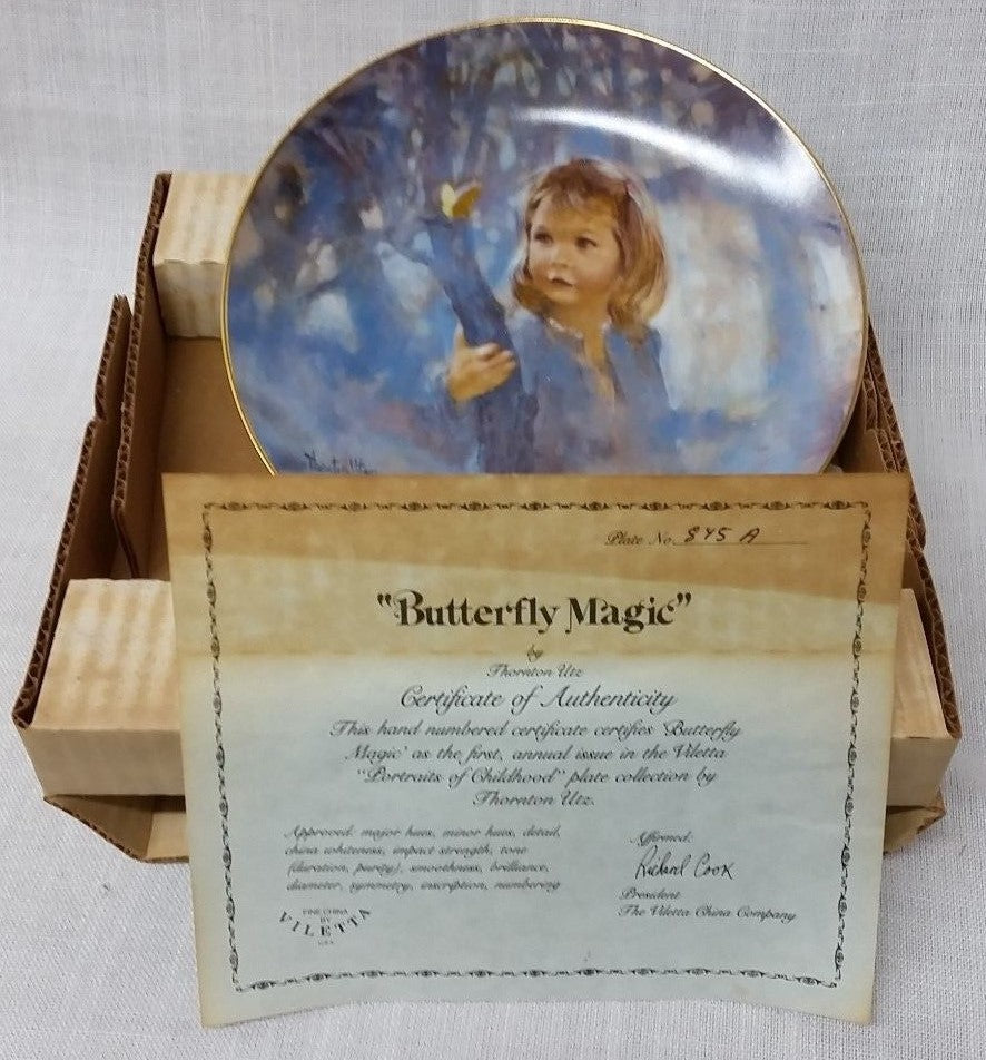 8.5'' Viletta Butterfly Magic Plate in Box w/ COA