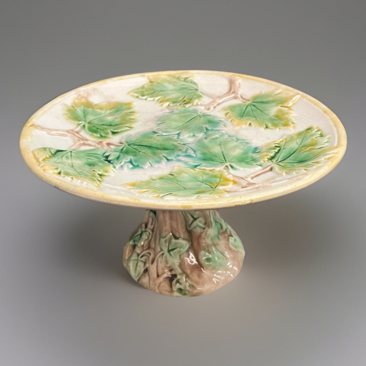 1800s Griffen Smith & Hill Etruscan Majolica Maple Leaf Pedestal Plate 9.5"