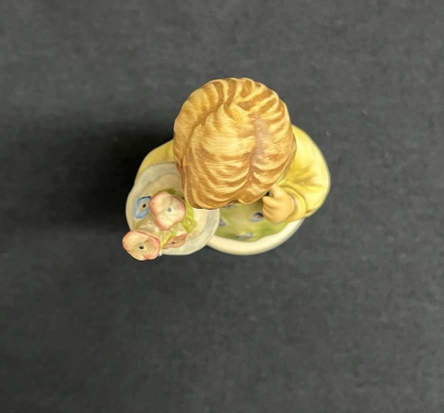 1985 M.I. Hummel Exclusive Goebel "My Wish is Small" Porcelain Figurine #463/0