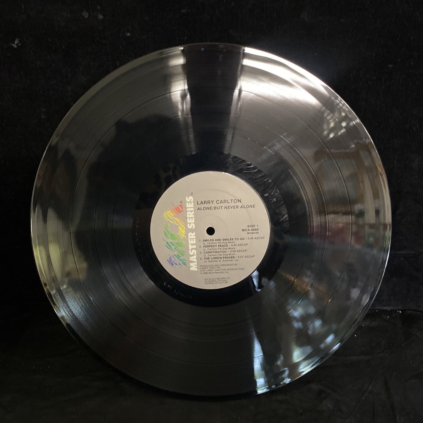 Larry Carlton "Alone/But Never Alone" 1986 MASTERS SERIES MCA-5689 NM/VG+