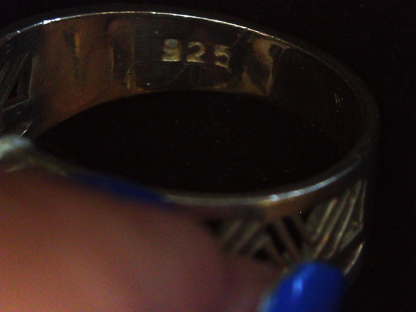 Sterling Silver 925 Blue Glass Stone Geometric Pattern Ring Sz 8.5 6.7g JM15