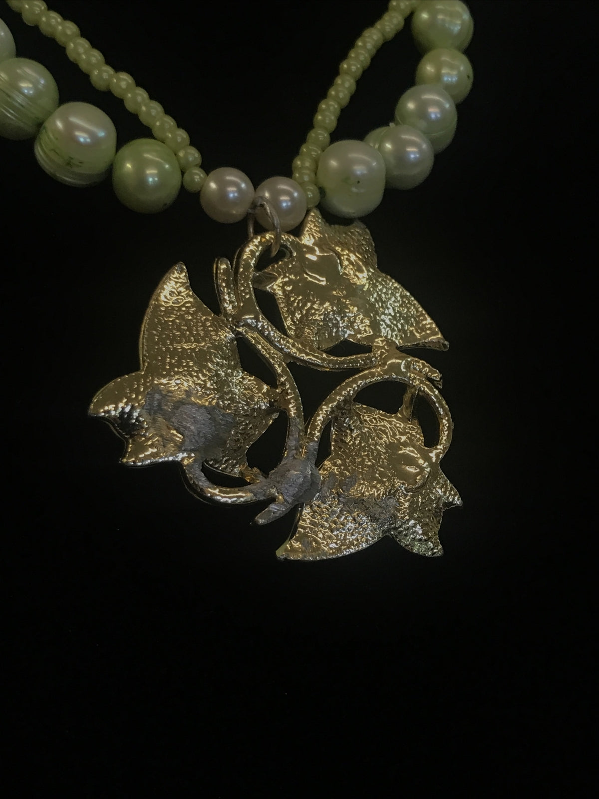 Vintage Genuine Green Freshwater Pearl Necklace with 3 Leaf Enamel Pendant