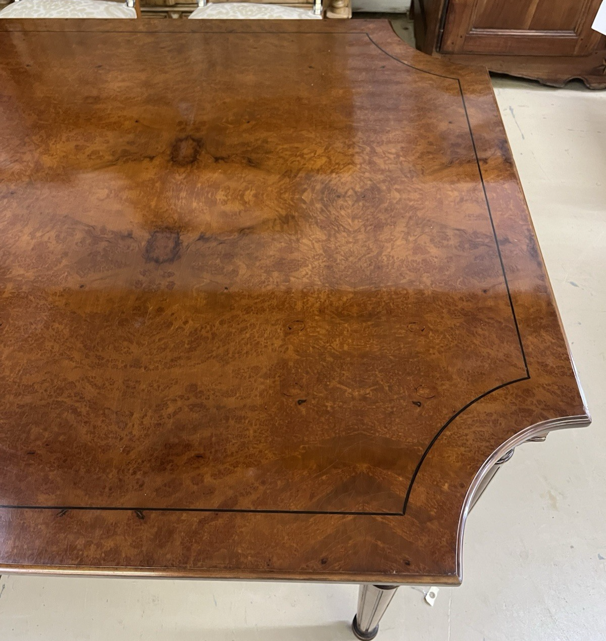 EJ VICTOR NEWPORT REGENCY STYLE TABLE w/ LEAVES 142"-99"