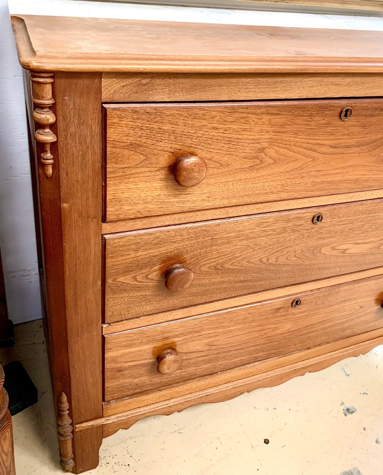 Antique American Victorian Walnut Chest of 3 Drawers marble back cabinet