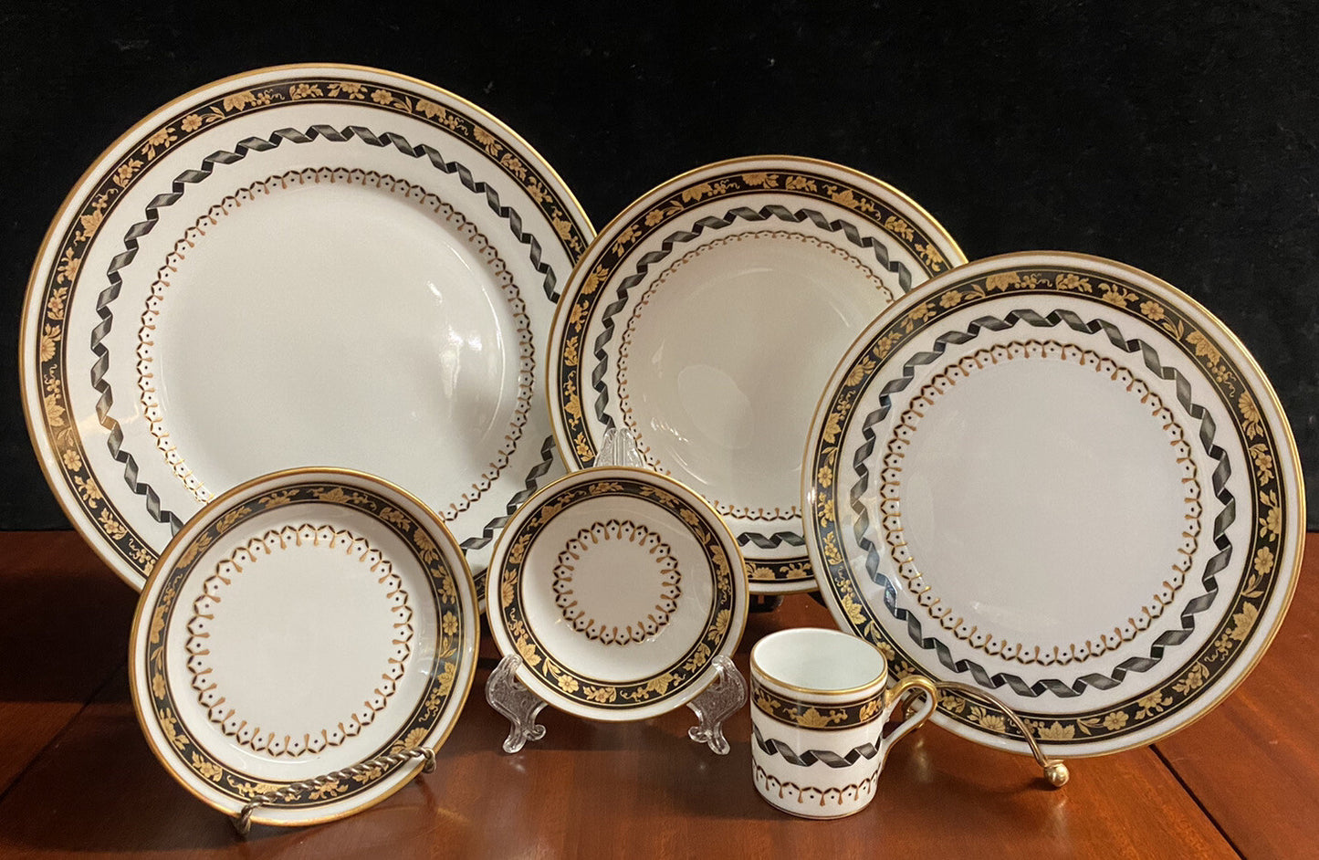 Richard Ginori Pincio Blak Black Place Setting Dish Set Of 6