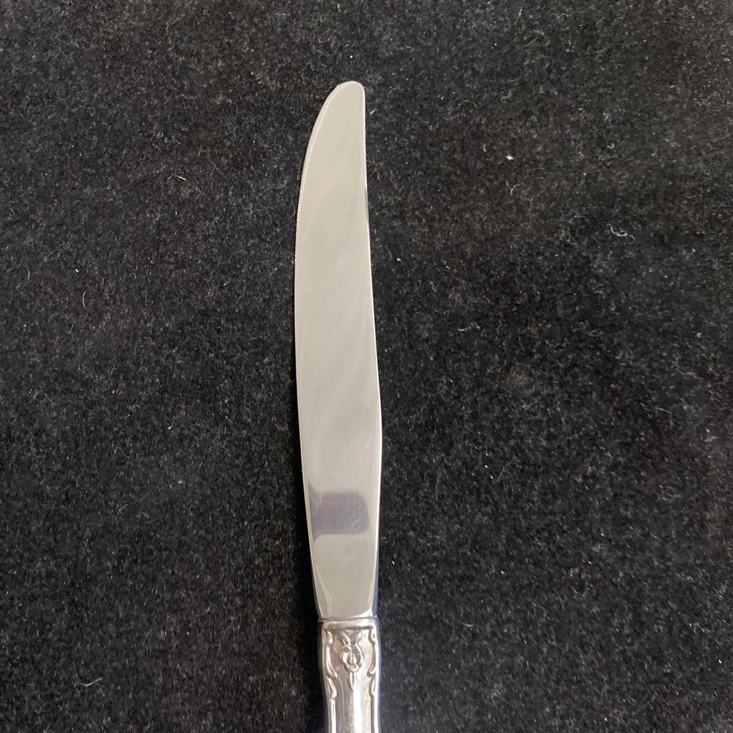 Sterling Heirloom Grandeur Pattern by Oneida 9" Dinner Knife 4 Avail