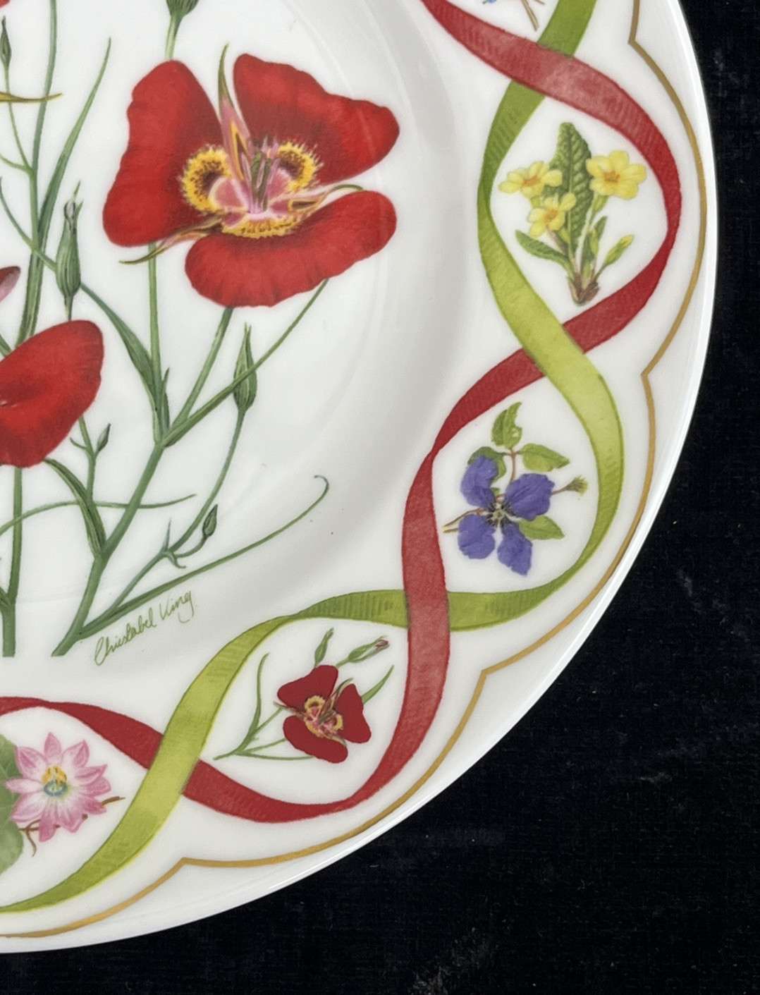 Wedgwood "The Flower Artists of Kew" Mariposa Lilies Plates Set of 2 - 8.25"