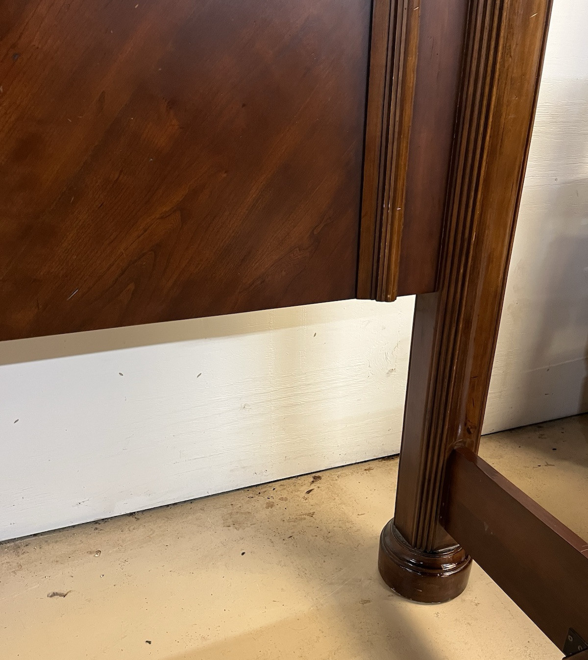 Bernhardt Modern King Size 4 Poster Bed CL12