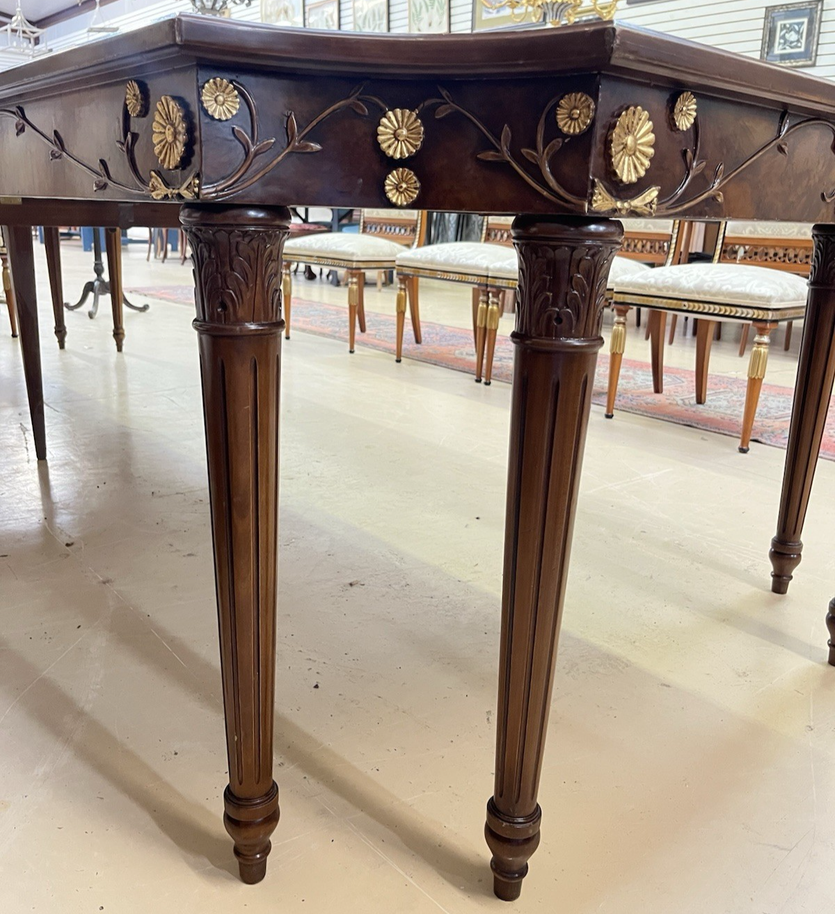 EJ VICTOR NEWPORT REGENCY STYLE TABLE w/ LEAVES 142"-99"