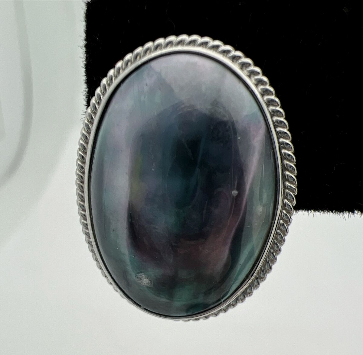 14k White Gold  Pierced  Gray Mobe  Pearl  Earrings 5.7 g  Omega back