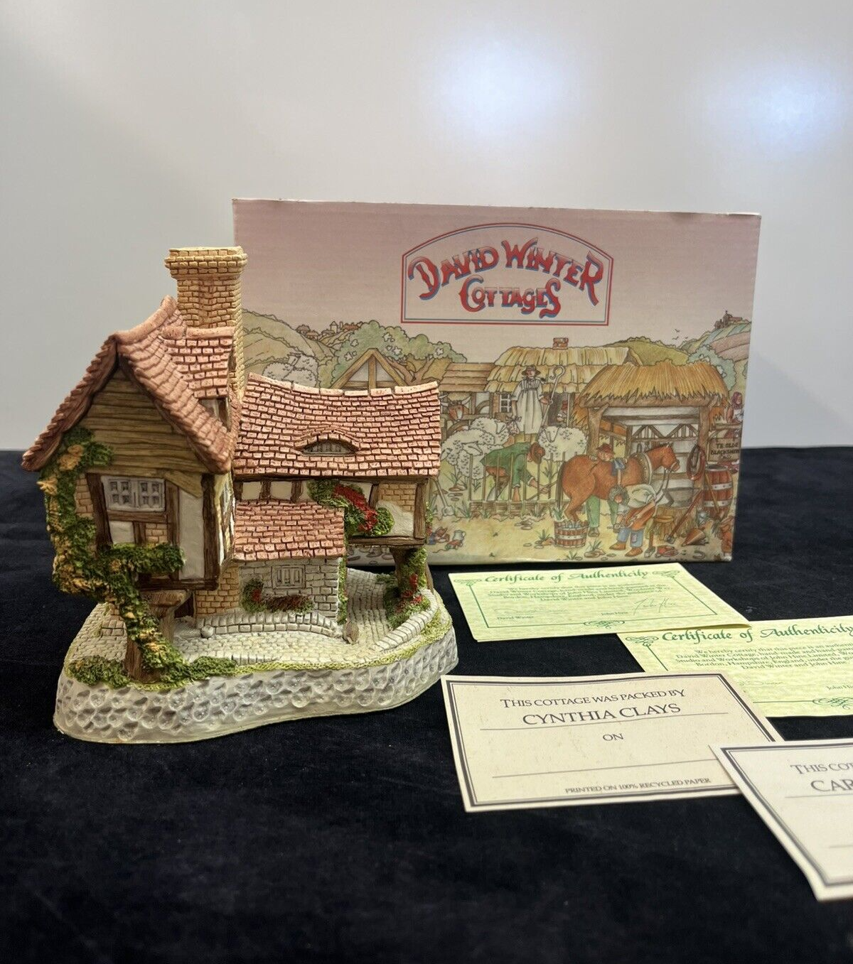 David Winter Cottages Tomfool’s Cottage 1990  Original Box & COA