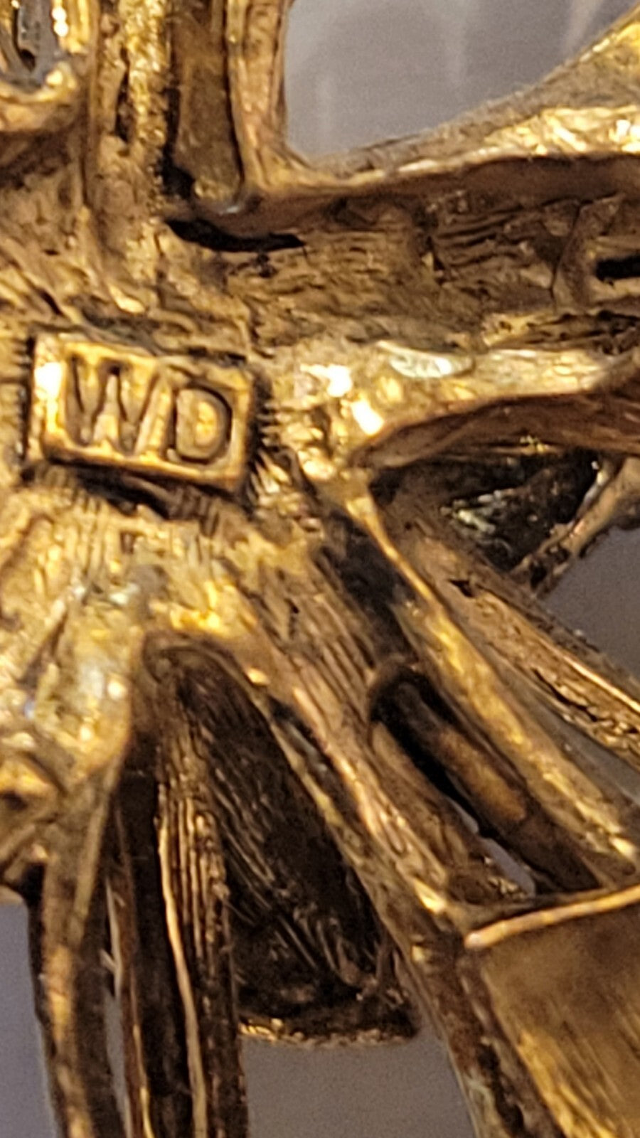 Vintage Signed WD Whiting & Davis Bronze Tone  Rhinestone Brooch