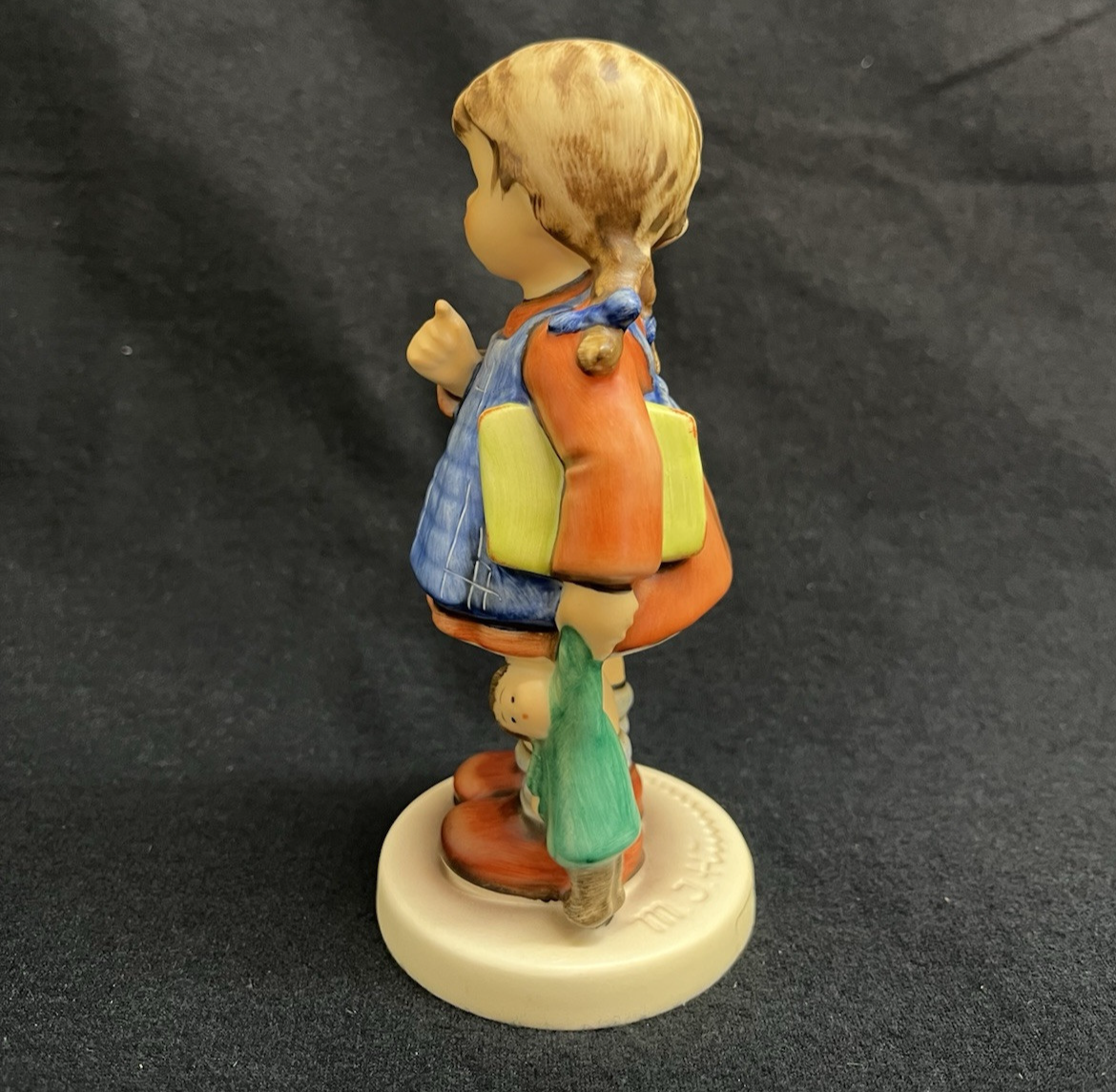 1988 M.I. Hummel Club Exclusive Goebel "I Wonder" Porcelain Figurine #486