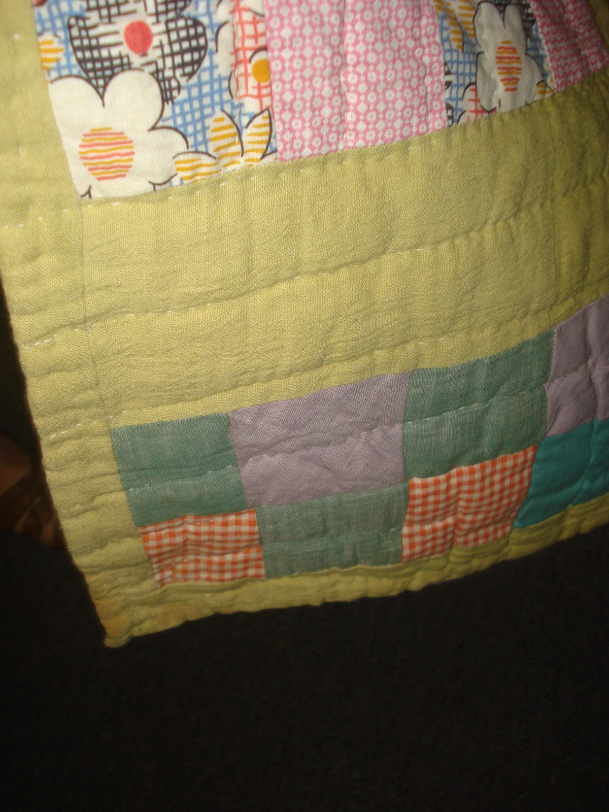 VINTAGE GREEN HANDSTITCHED PATCHWORK APPLIQUE SQUARES QUILT/BEDSPREAD/COMFORTER