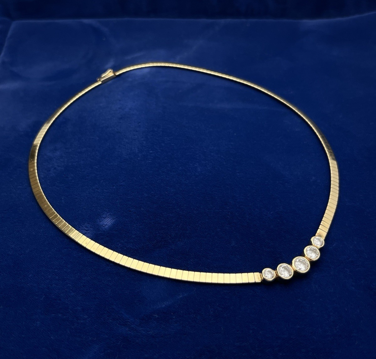 14K Yellow Gold 19.6 g 5 CZ Stones Omega Collar Necklace 15.5"