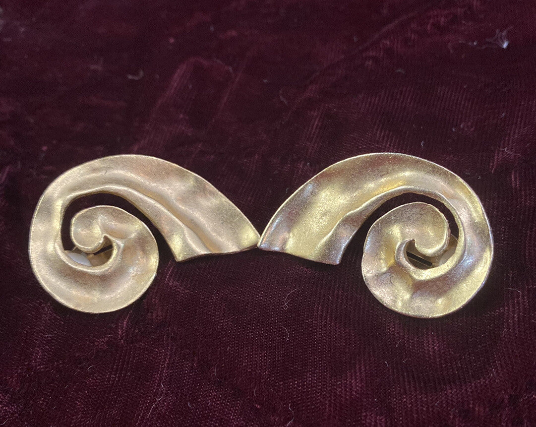 Retro Gold Plated 17" Necklace and Matching  Clip-on Earrings MCM