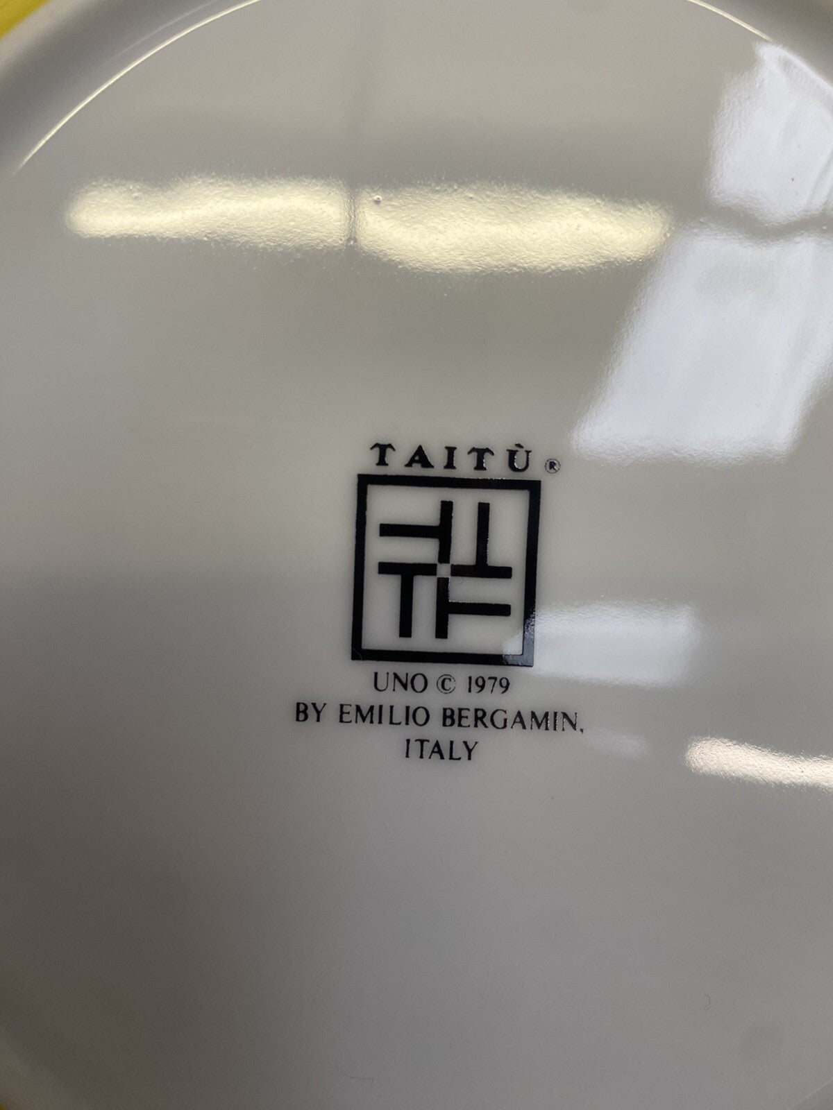 Set of 4 Taitu Uno Yellow Charger Plates 12" by Emilio Bergamin Italy