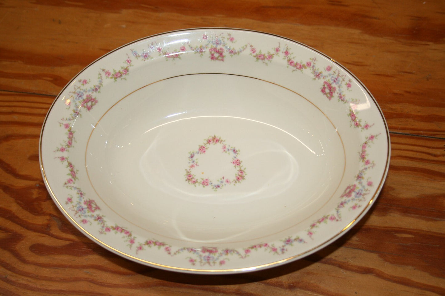 18Pc. SYRACUSE CHINA OLD IVORY ARCADIA Dinnerware