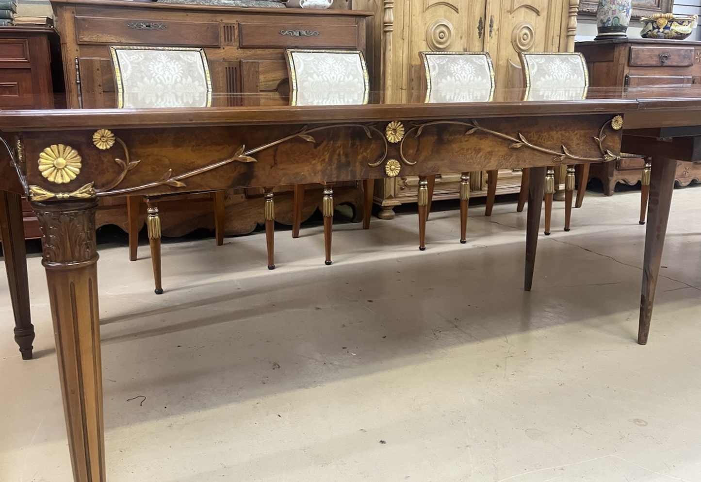 EJ VICTOR NEWPORT REGENCY STYLE TABLE w/ LEAVES 142"-99"