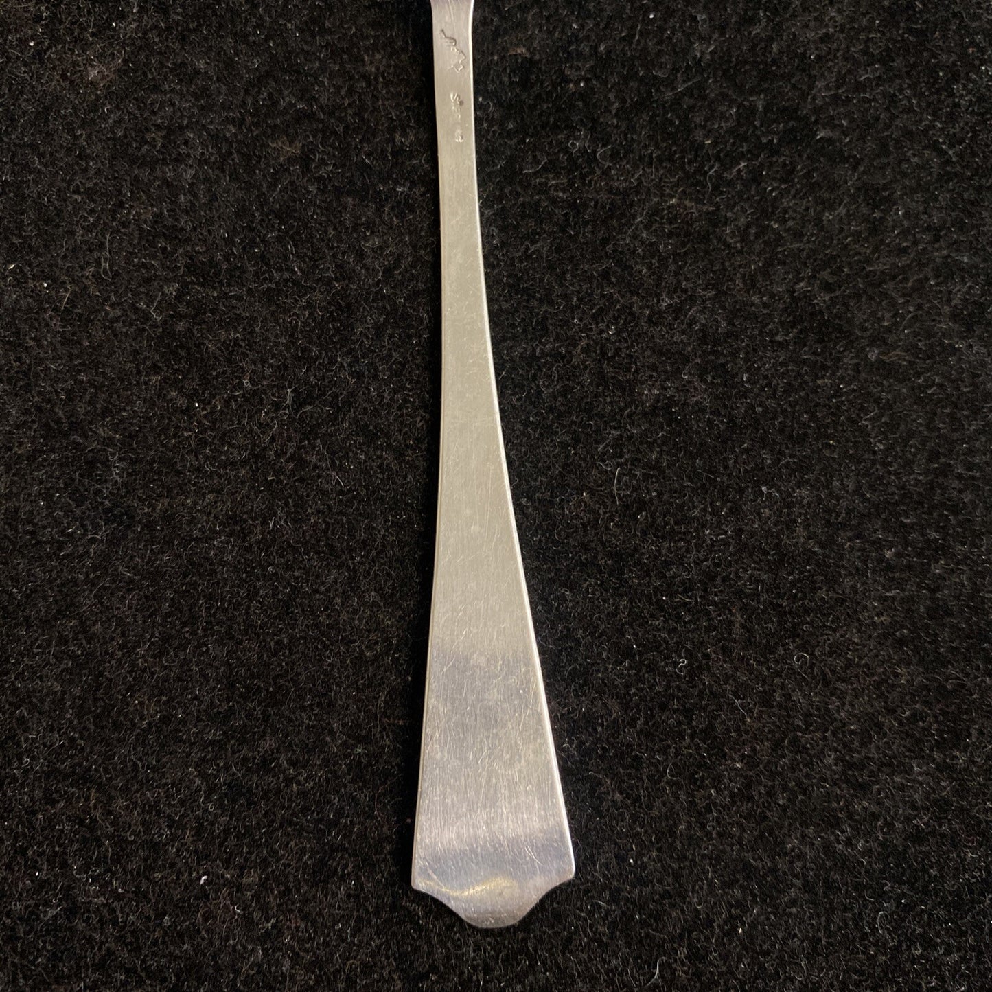 Baker Manchester Mary Warren Pattern 5 3/4" Olive Fork Spoon 11.5g