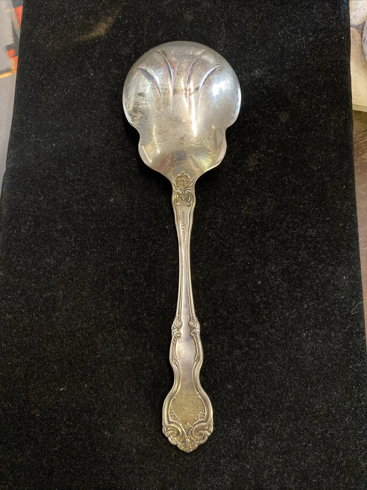 101.5g Wallace Sterling Silver La Reine 9" Casserole Berry Serving Spoon PC4