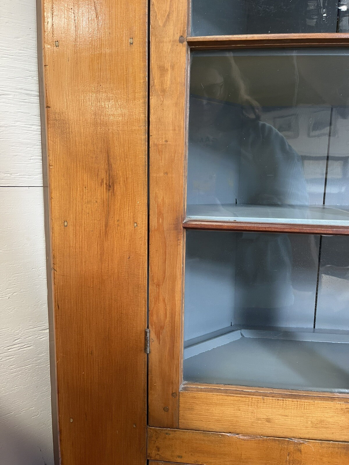 AMERICAN FEDERAL PINE & MAPLE CORNER CUPBOARD 81.5" High