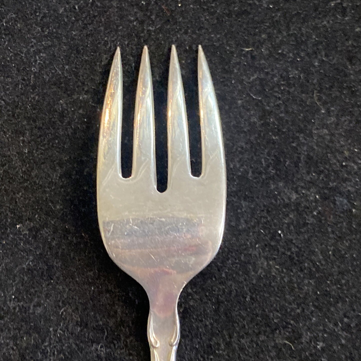 Sterling Heirloom Grandeur Pattern by Oneida 6 5/8" Salad Fork 4 Avail 37.3g ea