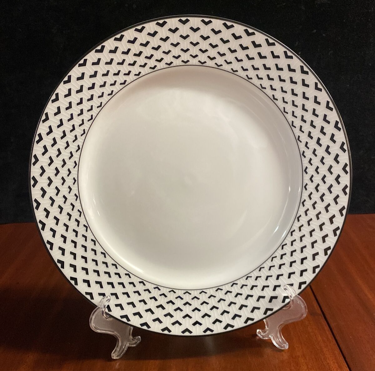 8 pcs Tiffany & Co. Gotham  Black & White Dinner Plate  Coffee Tea Cup