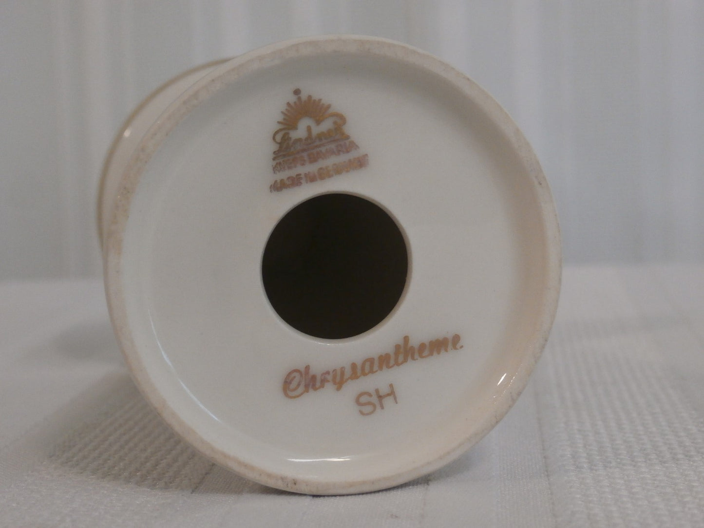 LINDNER KUEPS BAVARIA Chrysantheme Set of 4 Single Candlesticks Ivory & Gold