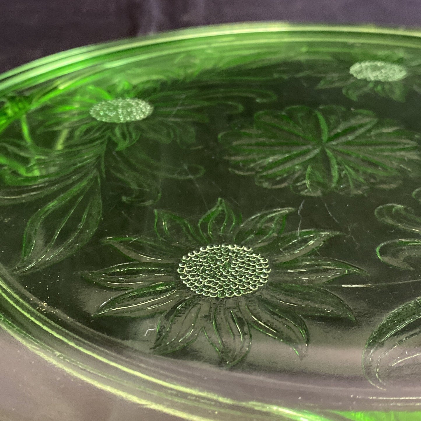 Jeanette Glass Co. 1930s Green Footed Depression Sunflower Cake Plate