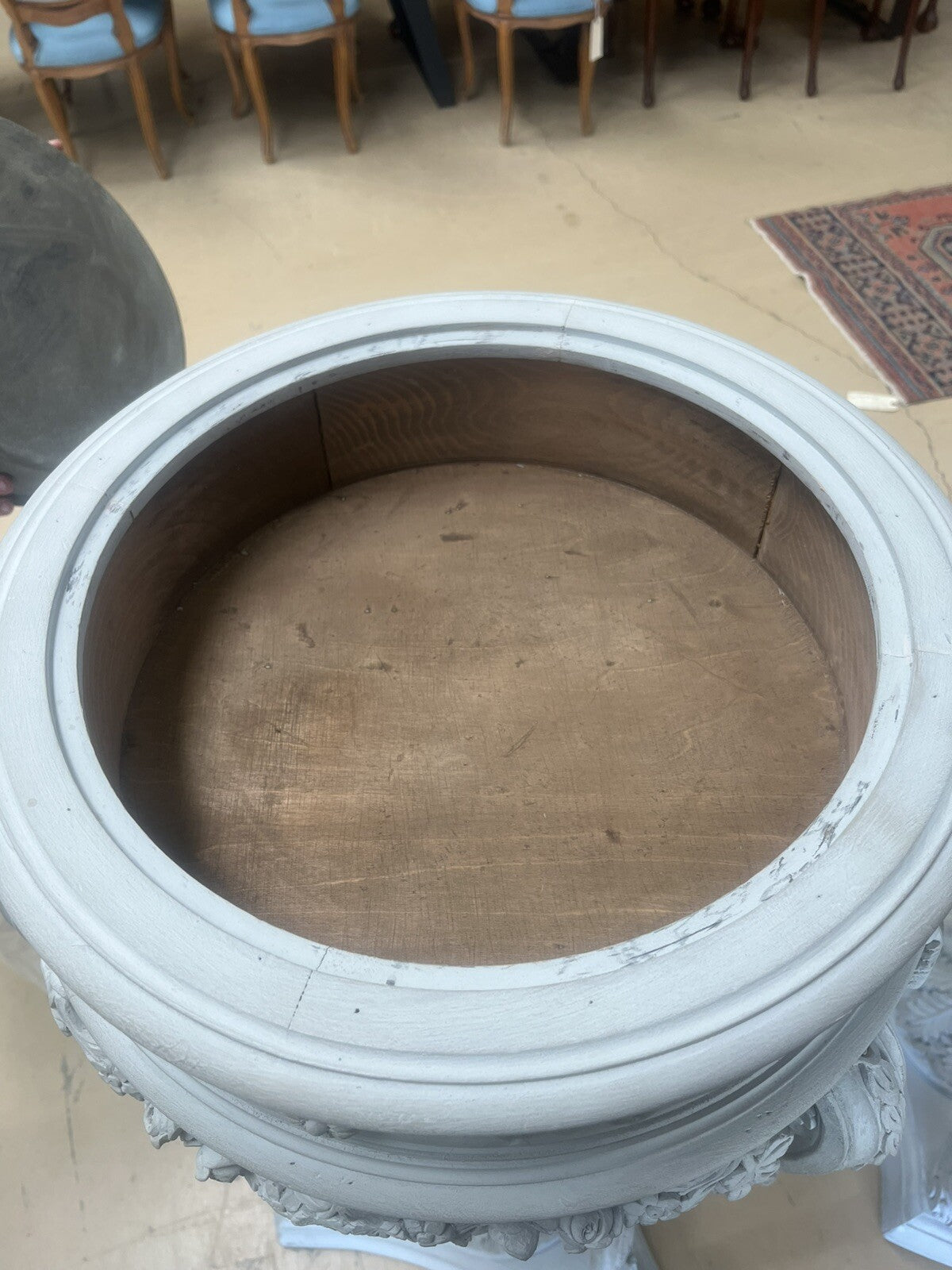 PAIR OF FRENCH LOUIS XIV GRAY-PAINTED TRIPOD JARDINIERES PLANTERS 51.5"H x 25"D