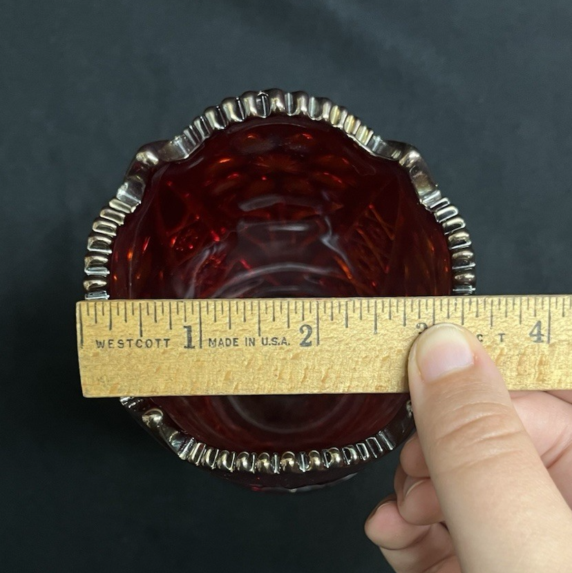 Imperial Glass OH Cosmos Ruby Carnival Cupped Flower Vase 6 3/4"