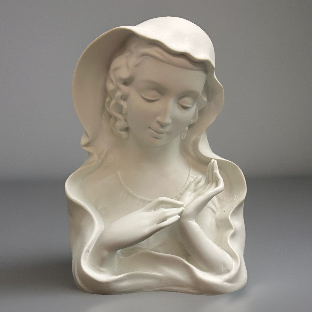 German Gerold Porzellan Bavaria Bisque Porcelain Virgin Mary Stigmata Pose Bust