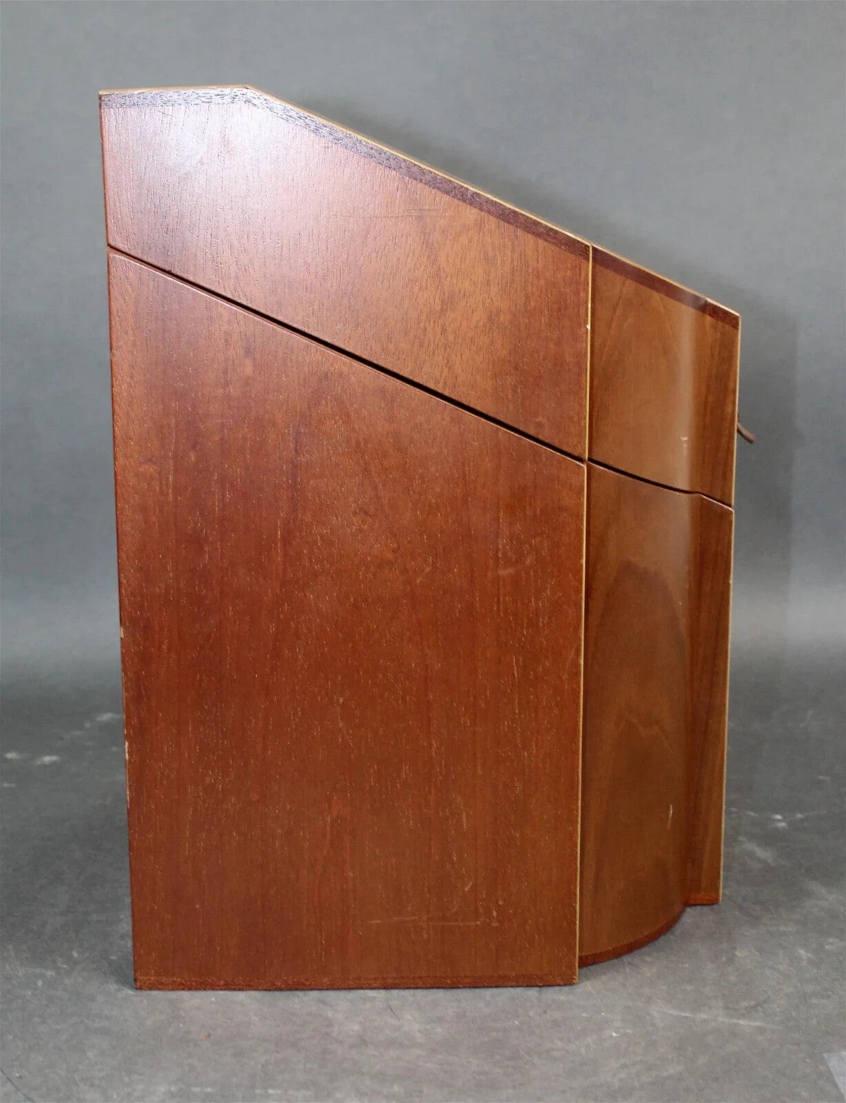 Neoclassical Hepplewhite style Open Mahogany Knife Box Storage