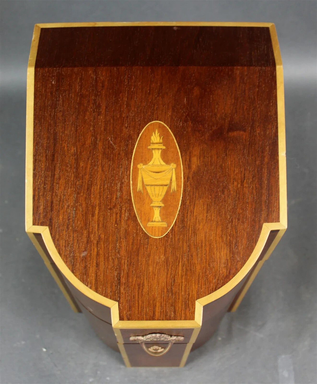 Neoclassical Hepplewhite style Open Mahogany Knife Box Storage