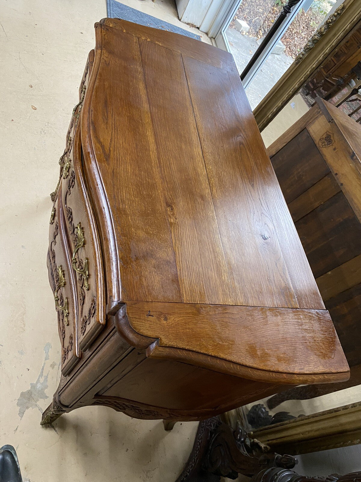 FRENCH PROVINCIAL LOUIS XV STYLE OAK COMMODE
