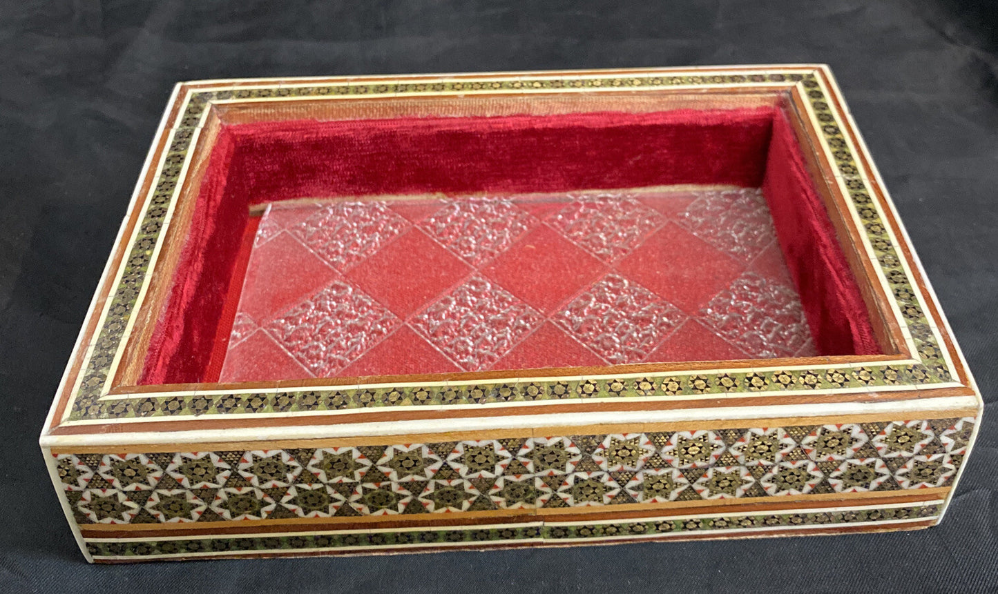 Vintage Wooden Inlaid MosaicTrinket Box BH131