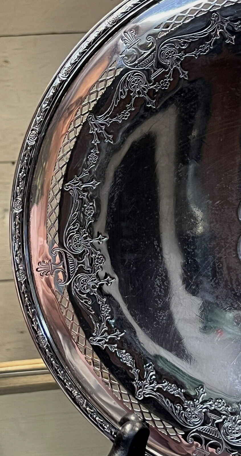 International Sterling  Silver 8 1/2" Cake Plate monograms H4-16 245 grams