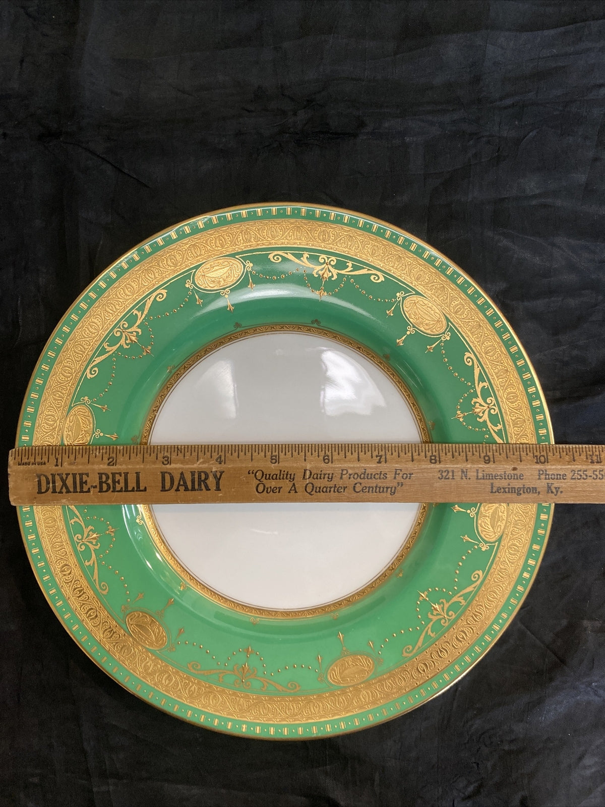 1x Minton Argyle Green & Gold Leaf Enameled Dinner Plate H3655