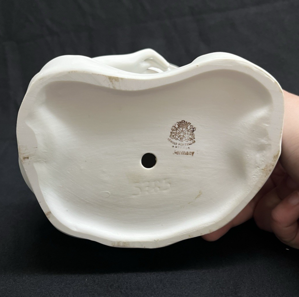 German Gerold Porzellan Bavaria Bisque Porcelain Virgin Mary Stigmata Pose Bust