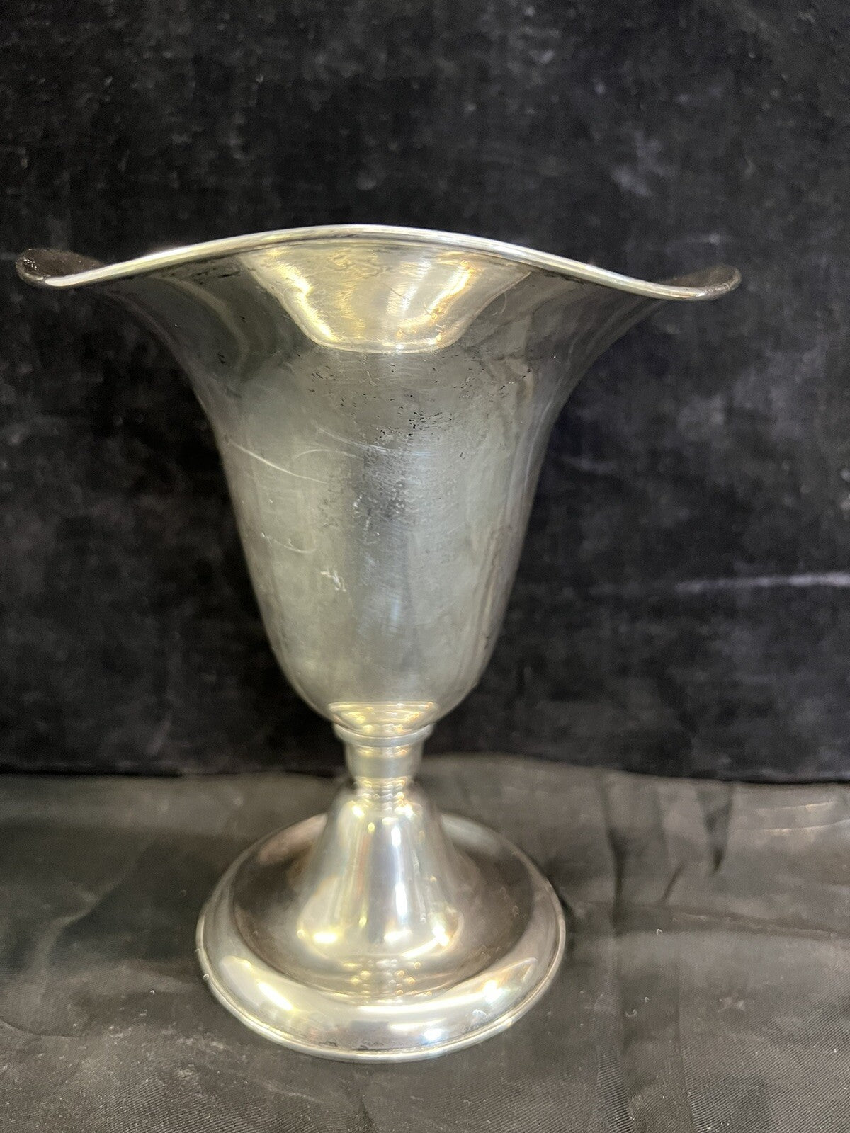 Vintage International Sterling Silver  Trumpet Vase, 5 6/8" 345g 145-66