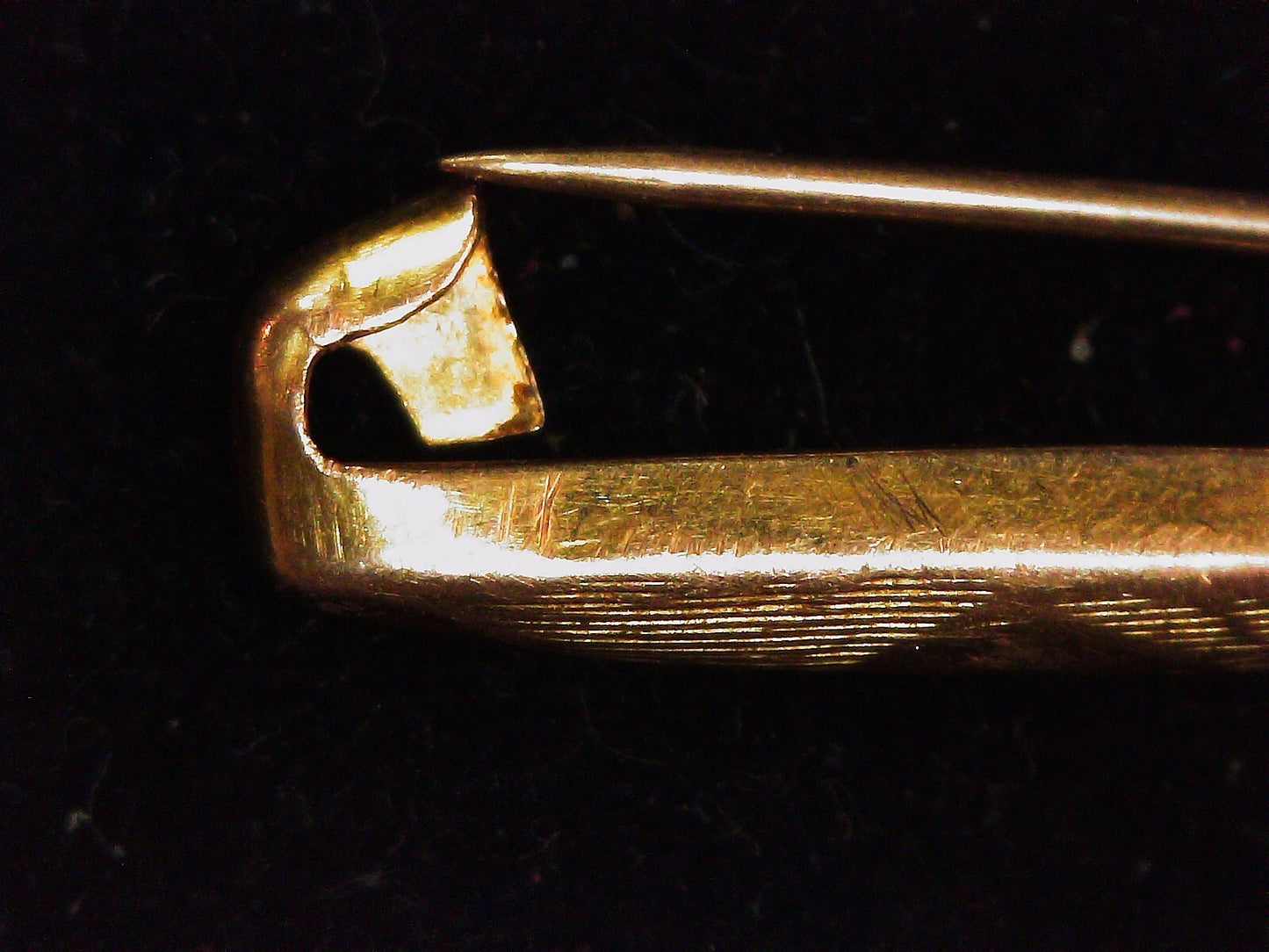 Antique 10k Yellow Gold Baby Beaty Pin 0.3g