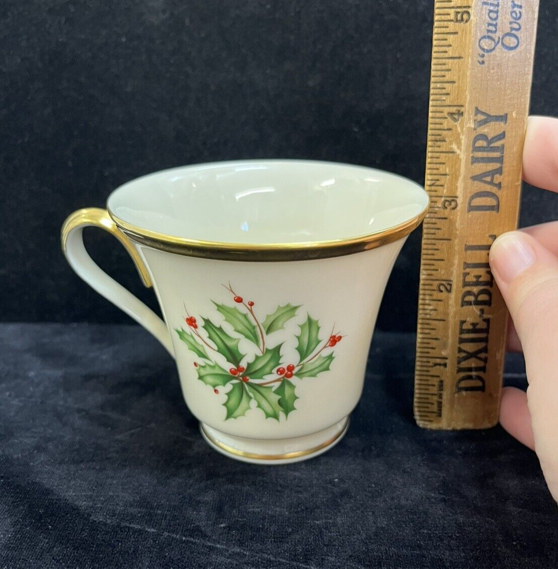 Lenox Ivory China Holiday Tea Cup and Saucer Holly Berry Gold Rim