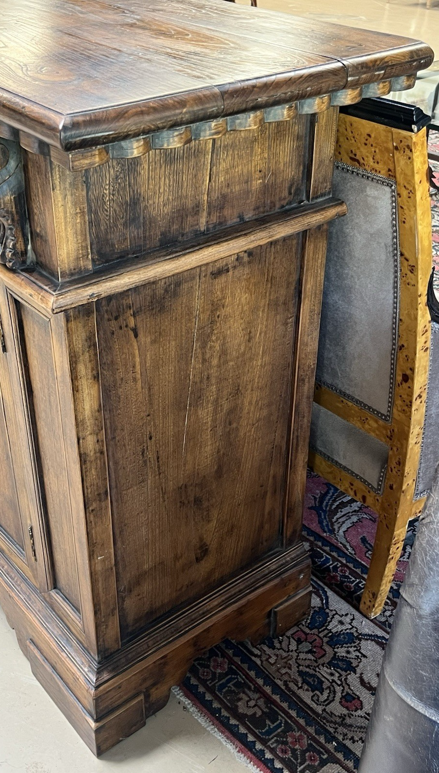 RUSTIC ITALIAN RENAISSANCE STYLE CARVED WALNUT TWO-DOOR CHEST SIDEBOARD CREDENZA